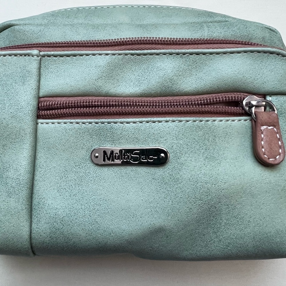 Multi-Sac Crossbody Bag